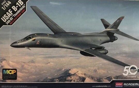1/144 USAF B-1B 34th BS ″Thunderbirds″