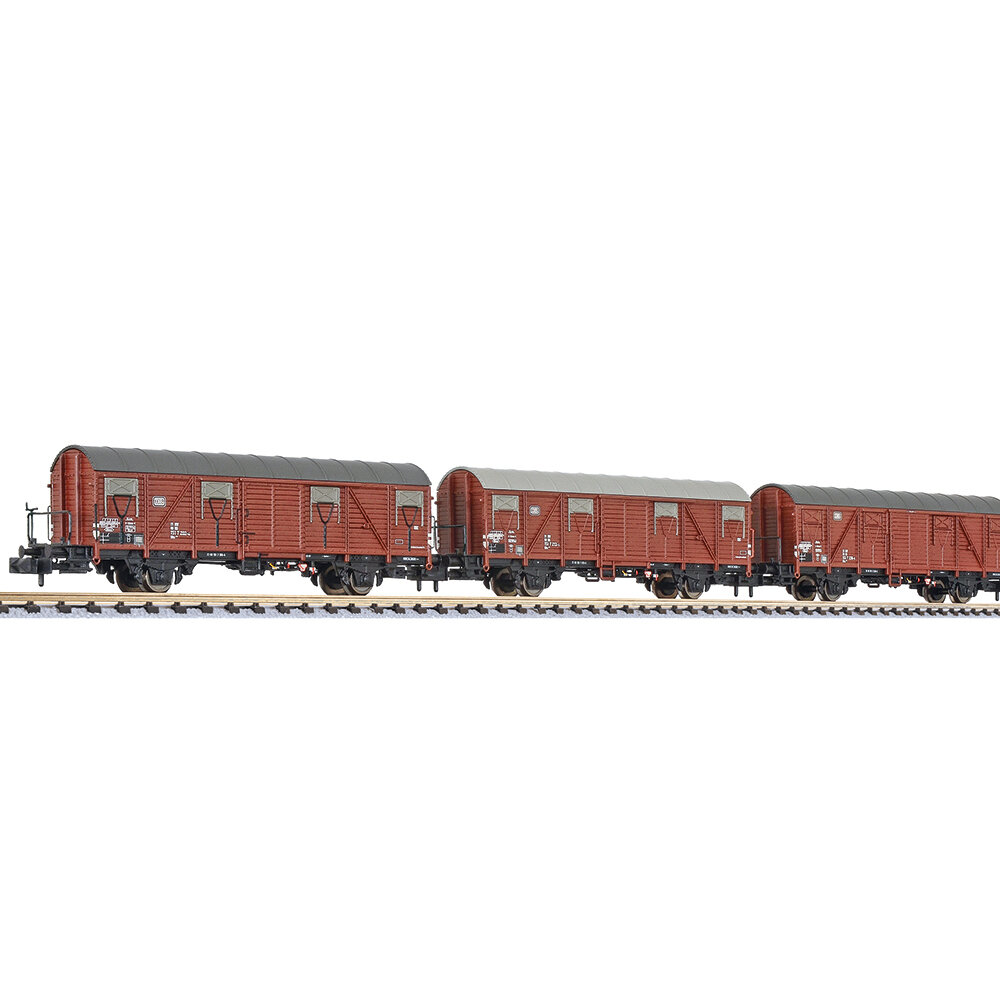 3-unit set, closed wagon, type Gbs 245, wooden walls, platform, DB, Ep.IV