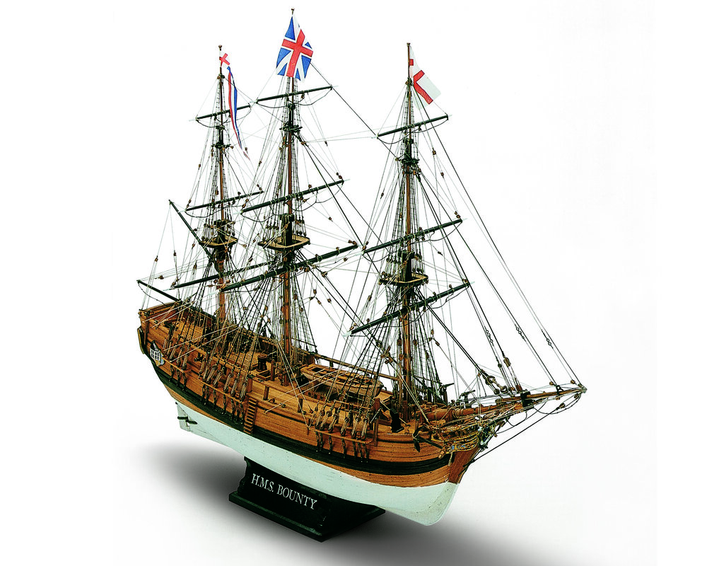 HMS Bounty 1/64